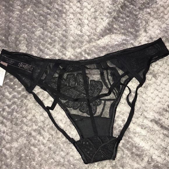 VS panty set {3 for $30} - Picture 3 of 8